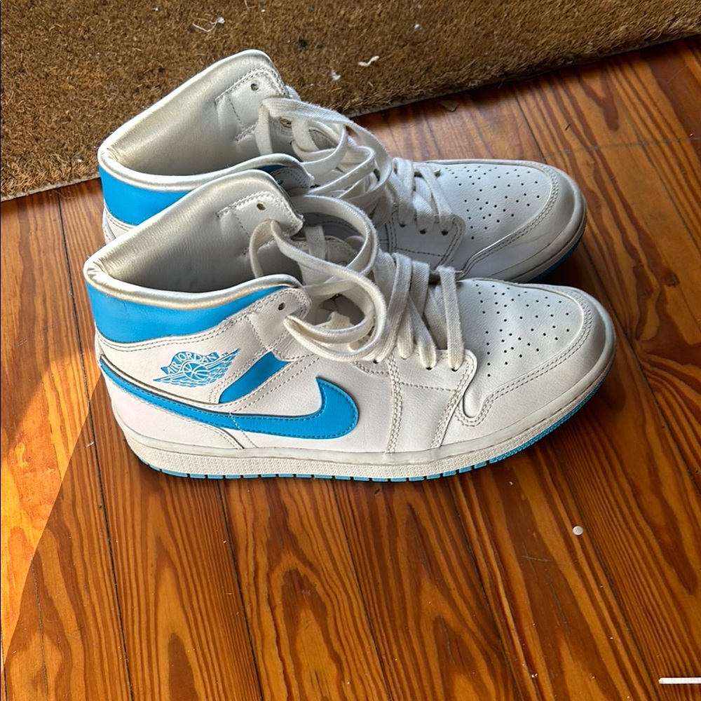 Nike Kids' High-Top Sneakers - White and Blue